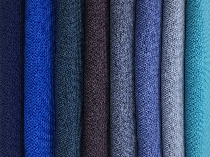 Blue 100% merino wool scarf handwoven in Segovia, Spain, by Tita Martín – superfine yarn, 200x65cm, unisex