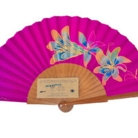 Abanicos "Fiesta de los lirios" fucsia de seda y madera de peral único, pintado a mano por Lucía Huertas.