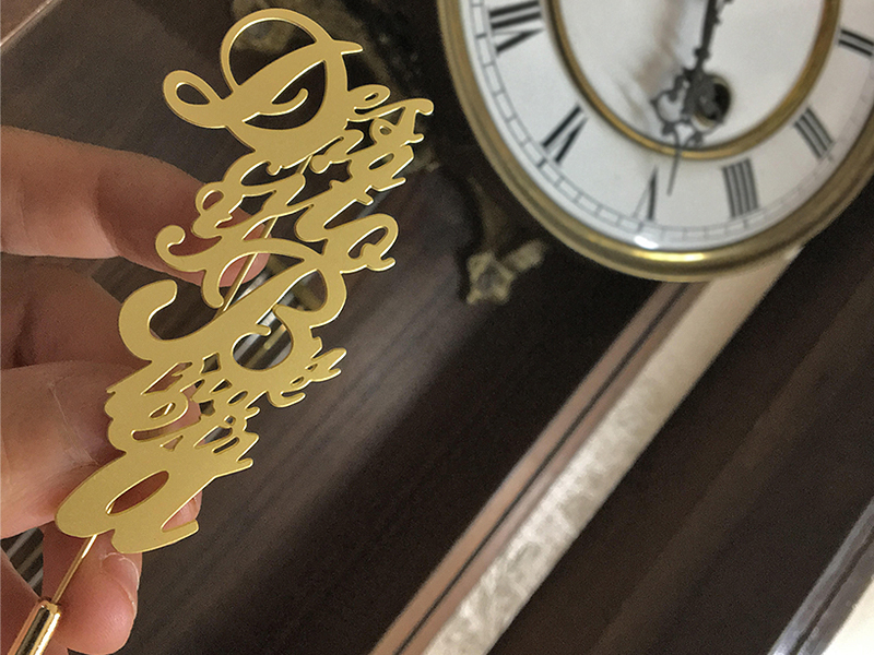 Slowly gold brooch, gold-plated brass, limited edition, inspired by Antonio Machado poetry, handcrafted in Segovia, Spain, 7x5cm